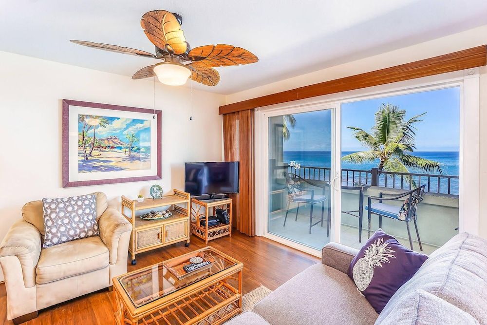 Banyan Tree Condo W/ Pool & Ocean Front! Condo, Multiple Beds, Balcony, Ocean View (Banyan Tree #305) 11