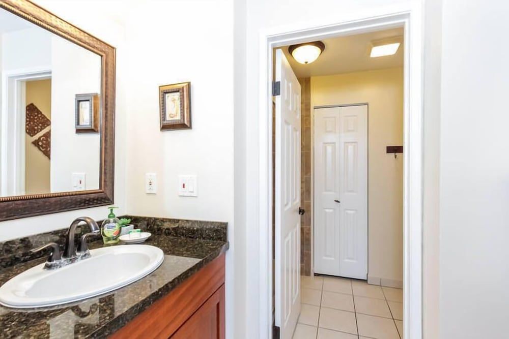 Banyan Tree Condo W/ Pool & Ocean Front! Condo, Multiple Beds, Balcony, Ocean View (Banyan Tree #305) 17