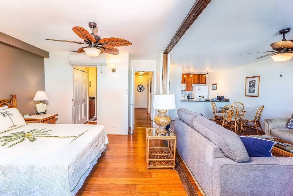 undefined Banyan Tree Condo W/ Pool & Ocean Front! 9