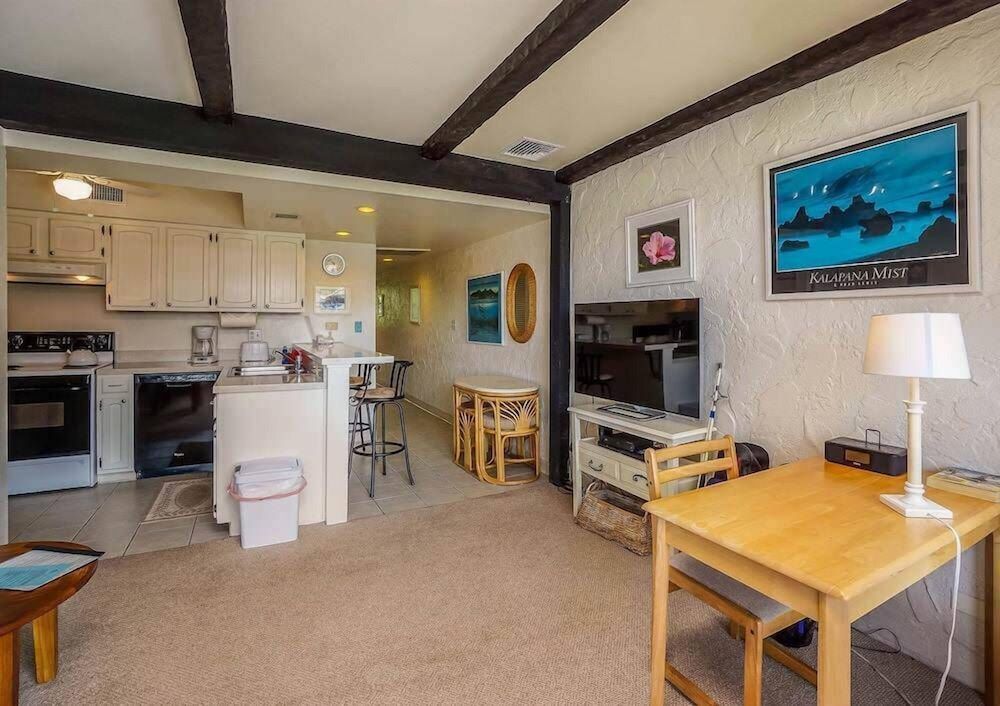 undefined Casa De Emdeko Condo w/ Pool A/C & Ocean Views 7