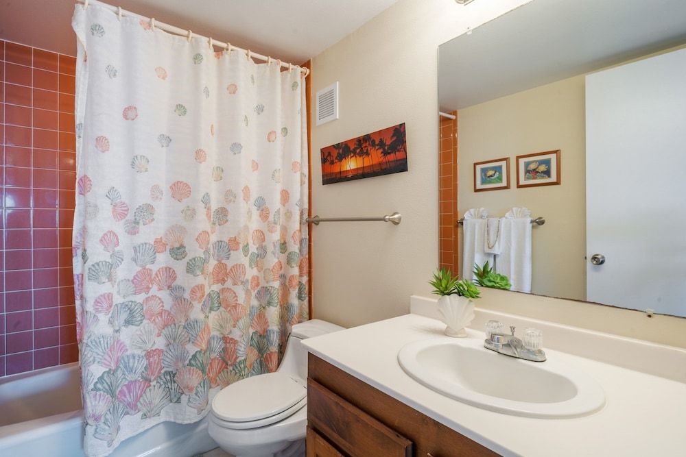 White Sands Village #201 Condo, Multiple Beds, Hot Tub, Ocean View 18