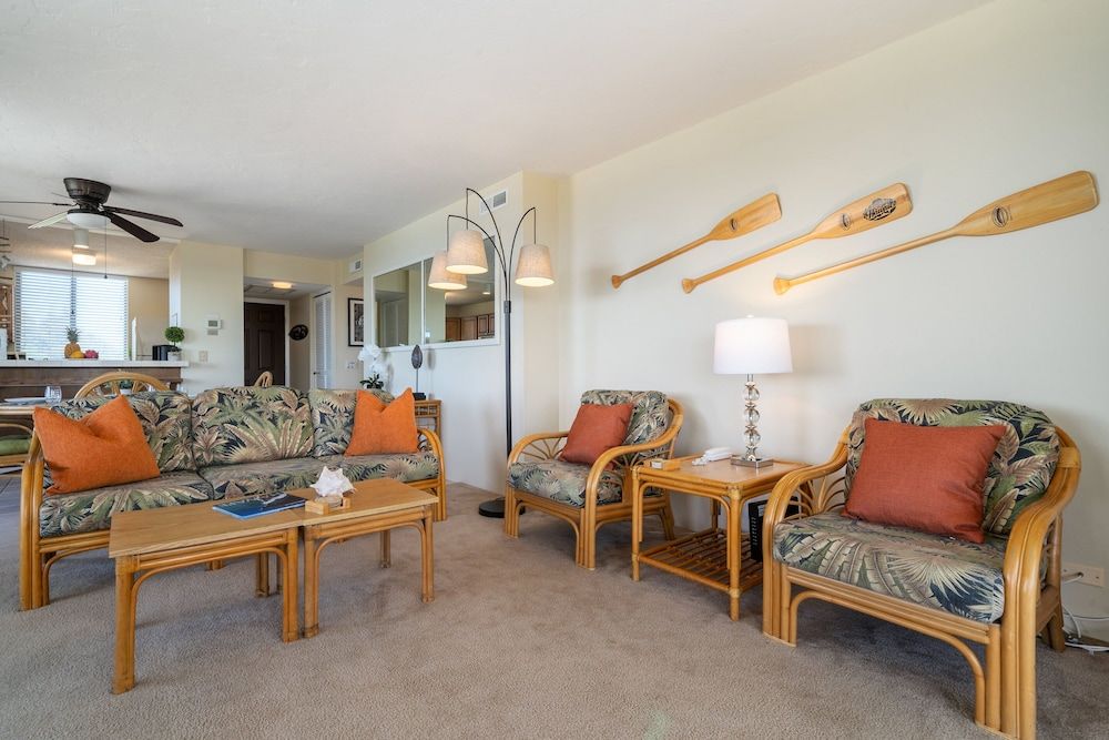 White Sands Village #201 Condo, Multiple Beds, Hot Tub, Ocean View 10