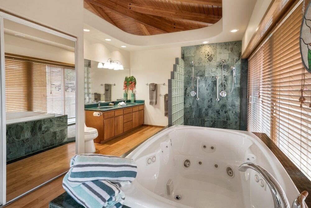 Outrigger Paradise Hale Wa a Pale Private Pool! House, Multiple Beds, Patio, Ocean View (Outrigger Paradise Hale Wa a Pale) 10