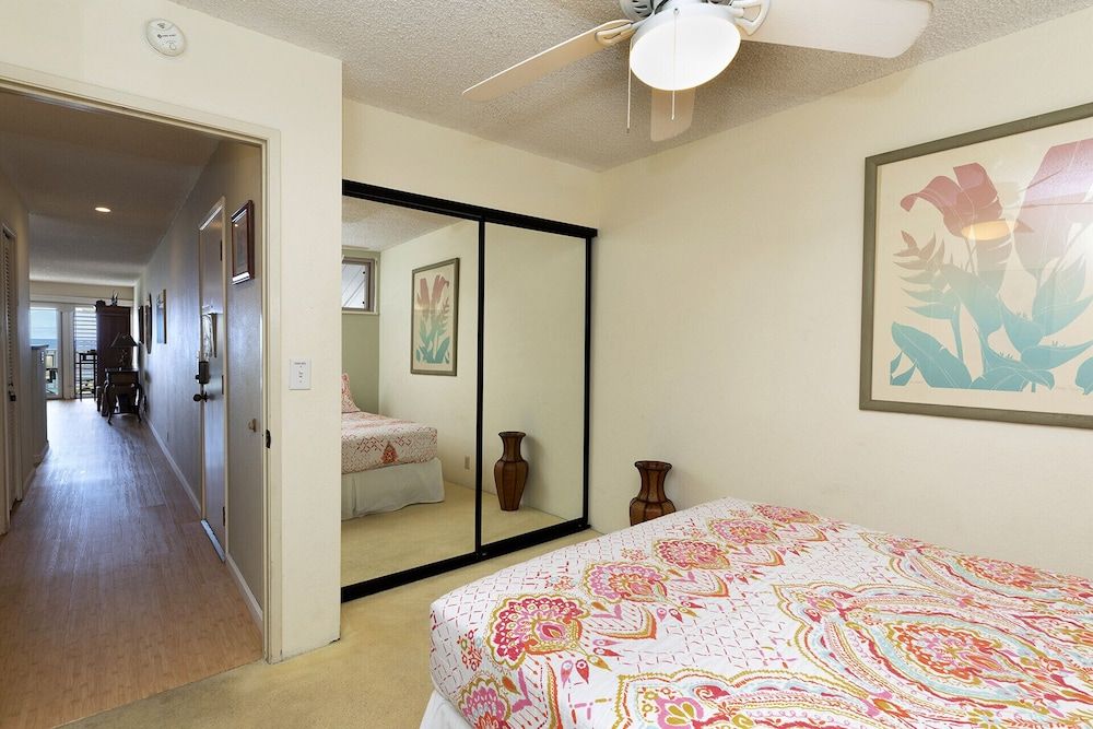 Sea Village #2304 Ocean Front Complex Condo, Multiple Beds, Balcony, Ocean View (Sea Village #2304) 4