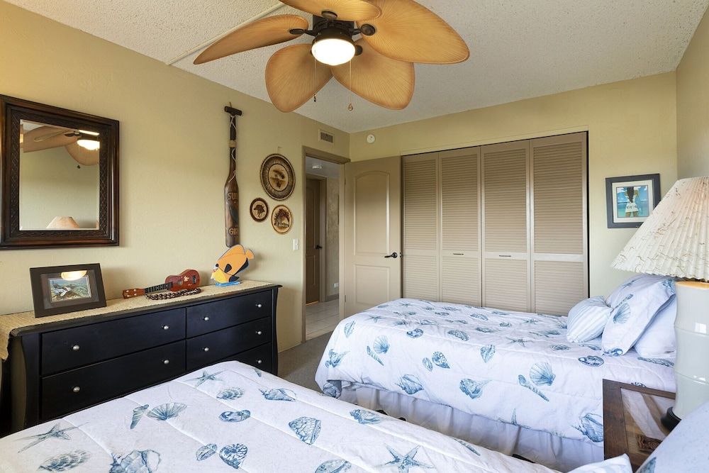 White Sands Village #222 Across From Beach Condo, Multiple Beds, Balcony, Partial Ocean View (White Sands Village #222)