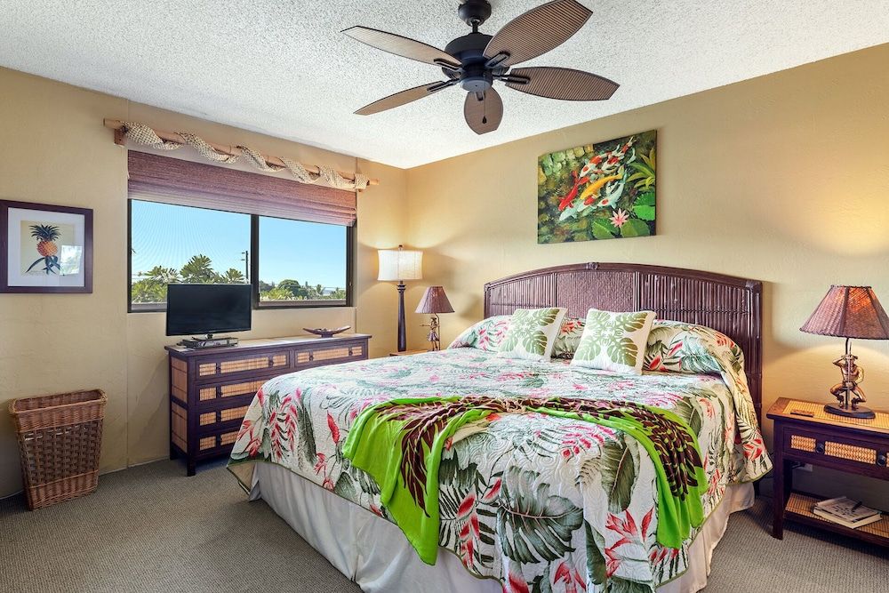 White Sands Village #222 Across From Beach Condo, Multiple Beds, Balcony, Partial Ocean View (White Sands Village #222) 4