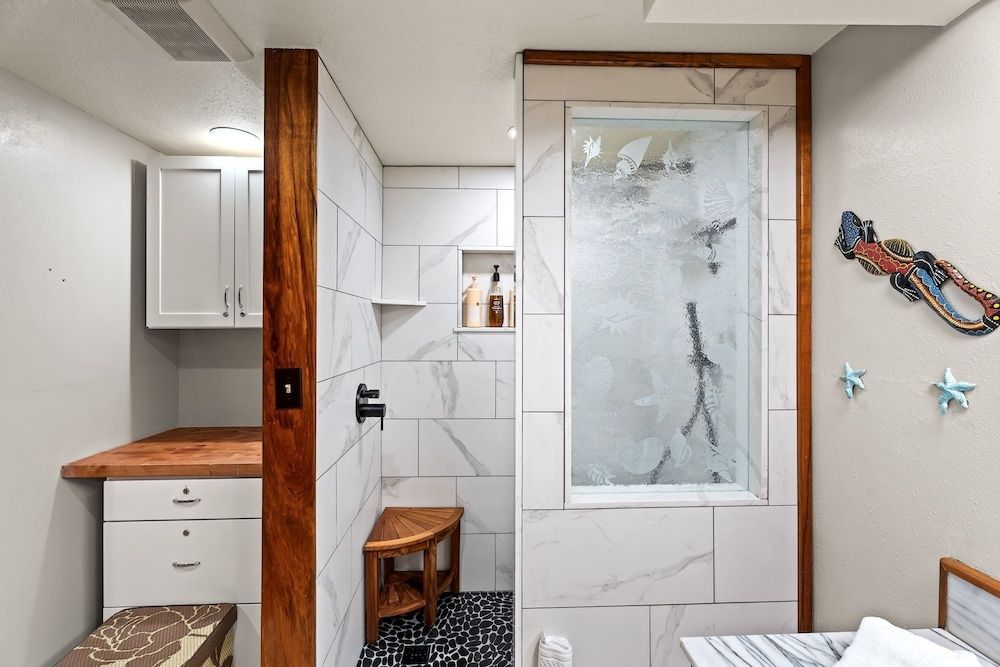 Kahalu'u Bay S #204 2 Bedroom Condo by RedAwning Condo, 2 Bedrooms 16