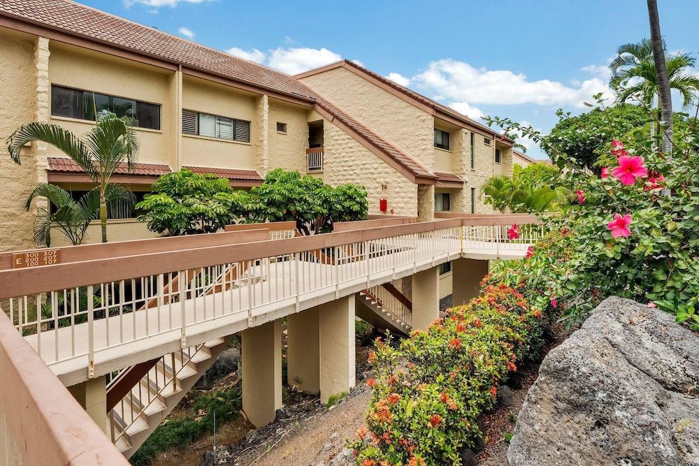 undefined Keauhou Punahele Private Lanai w/ Grill 2