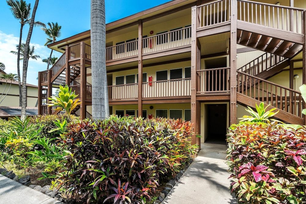 undefined Kona Isle D2 3