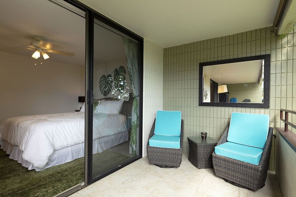 White Sands Village Oceanfront Condo, Multiple Beds, Balcony, Partial Ocean View (White Sands Village #129) 14