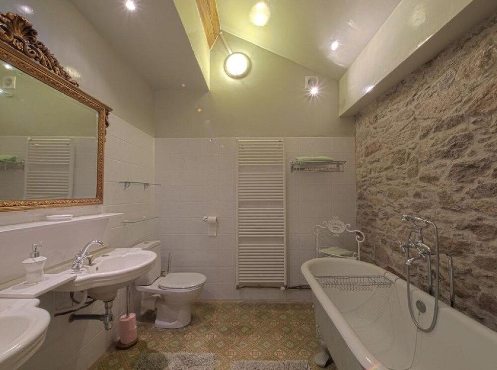 Double Room (Trésor du Roi)