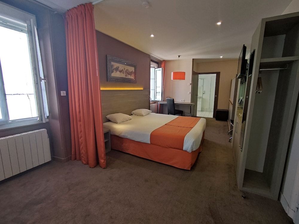 Logis Hôtel la Résidence Superior Room 6