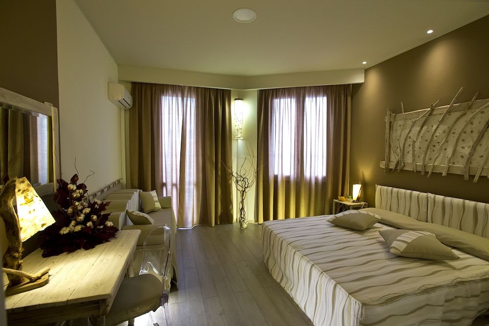 Economy Room