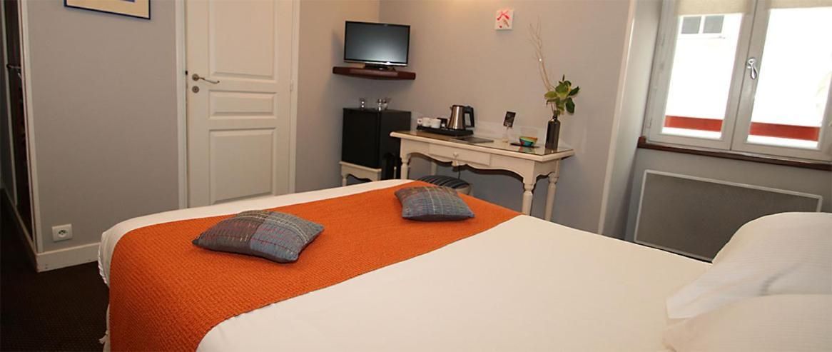 Double Room with Shower