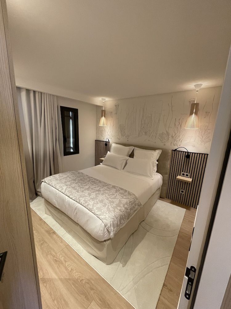 Luxury Villa, 2 Bedrooms, Beach View, Beachside