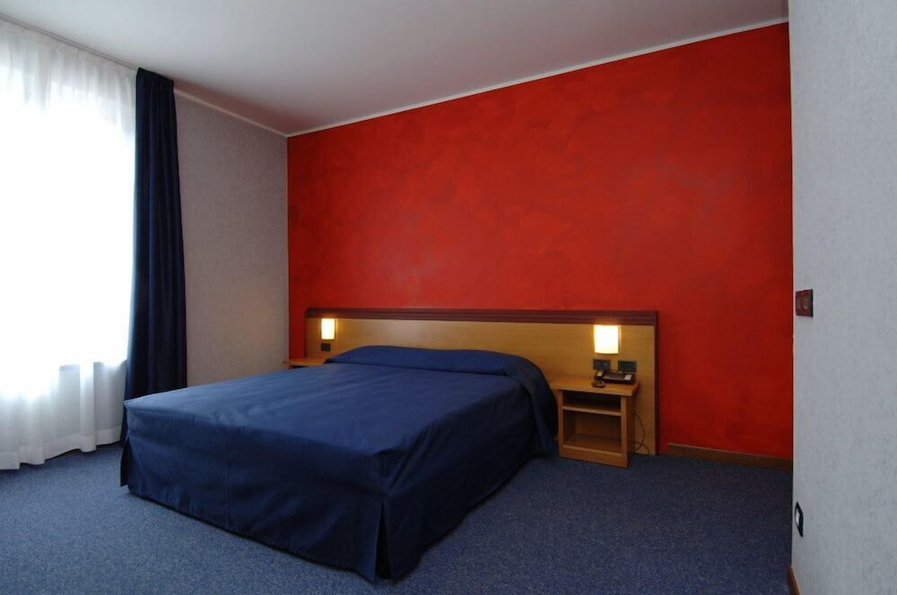 HOTEL RESIDENCE DUCALE Business Double Room Single Use, 1 Double Bed 2