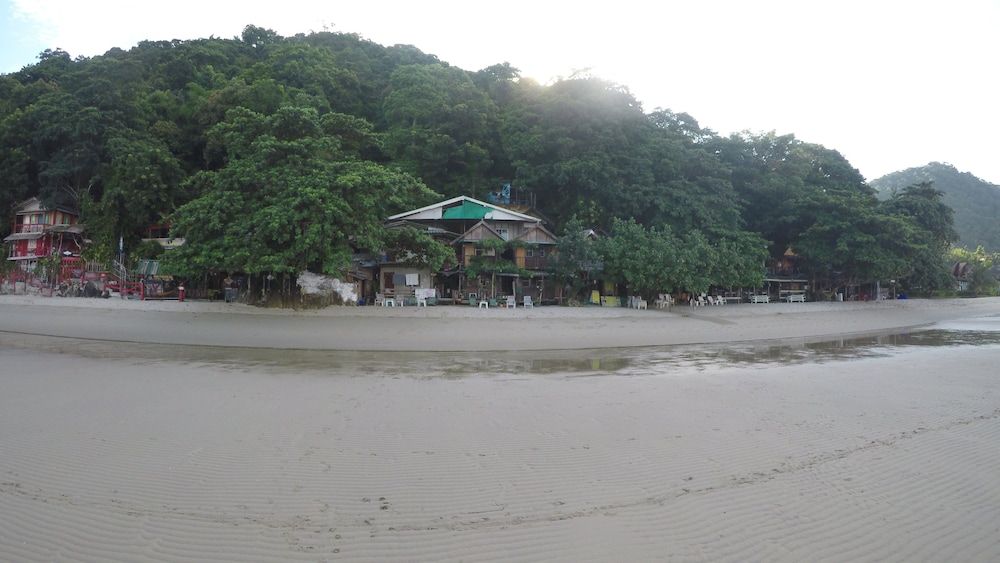 undefined Ban Na White Sand Beach 4