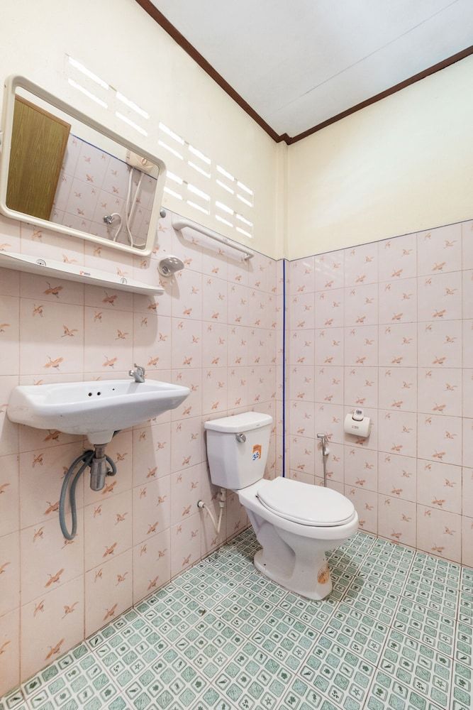 OYO 1143 Phet Luran Thai Resort Kohchang Family Suite 9