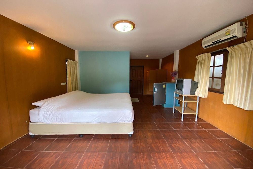 OYO 1144 Baan Phu Resort Standard Double Room