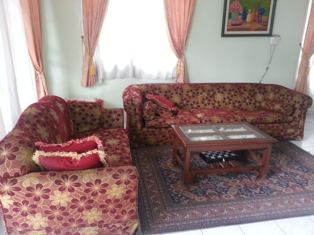 Kota Bunga N Villa, 4 Bedrooms 12