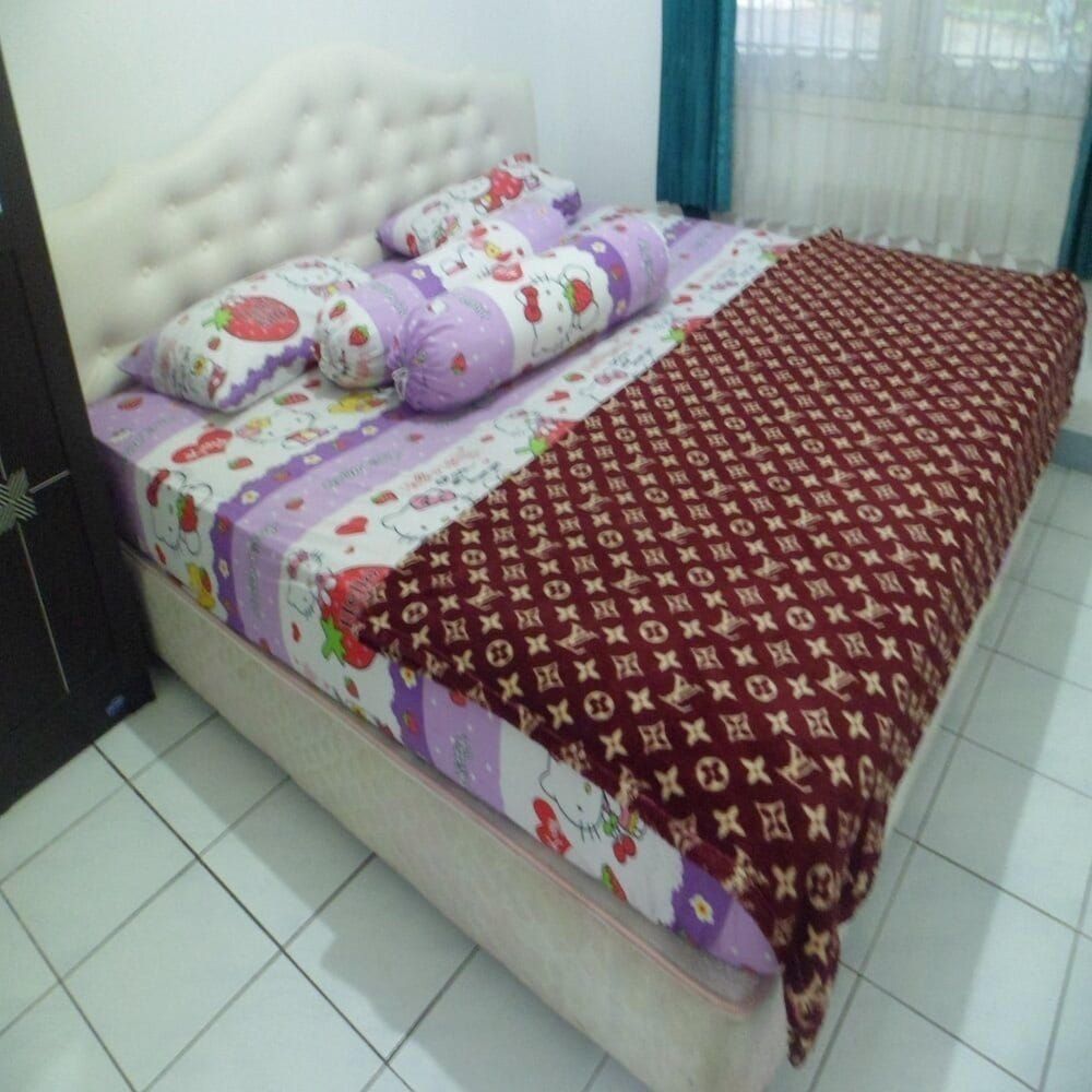 Kota Bunga E