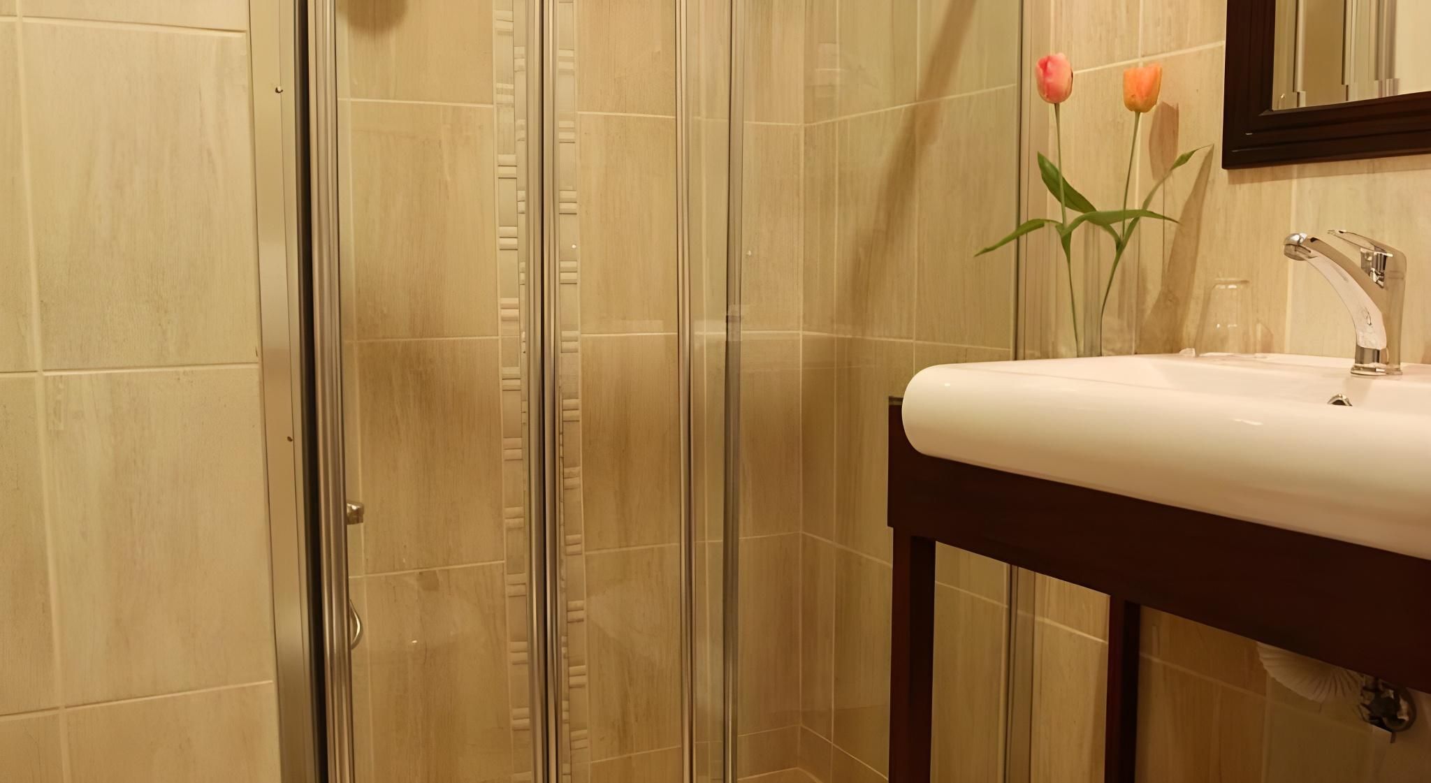 Saint John Hotel 3 Single Beds 3