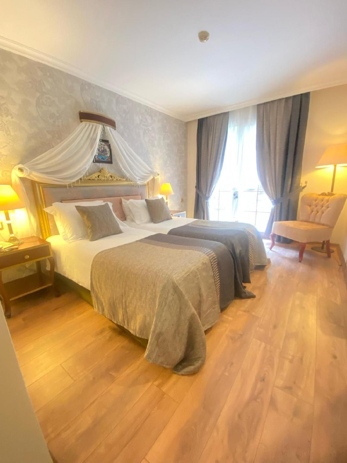 Twin Room with Balcony