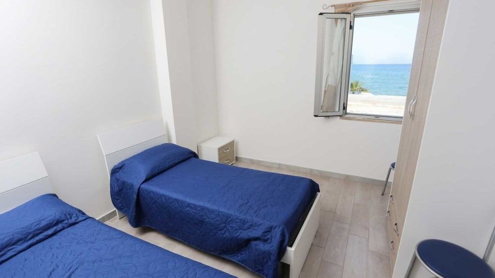 Camping B&B Lido di Salerno Deluxe Double or Twin Room, Sea View 2