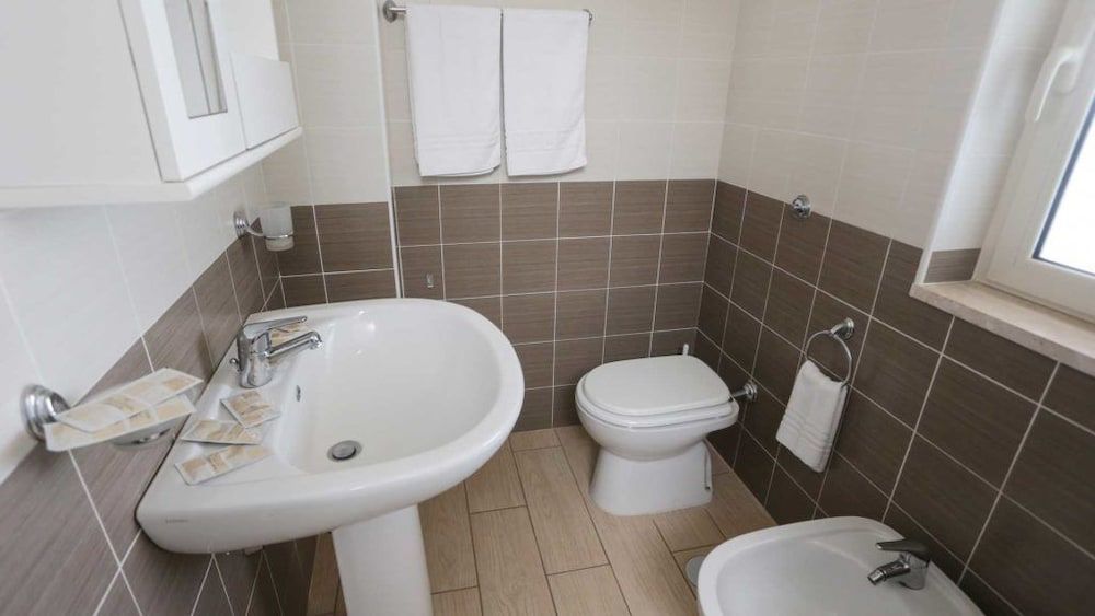 Camping B&B Lido di Salerno Deluxe Double or Twin Room, Sea View 4