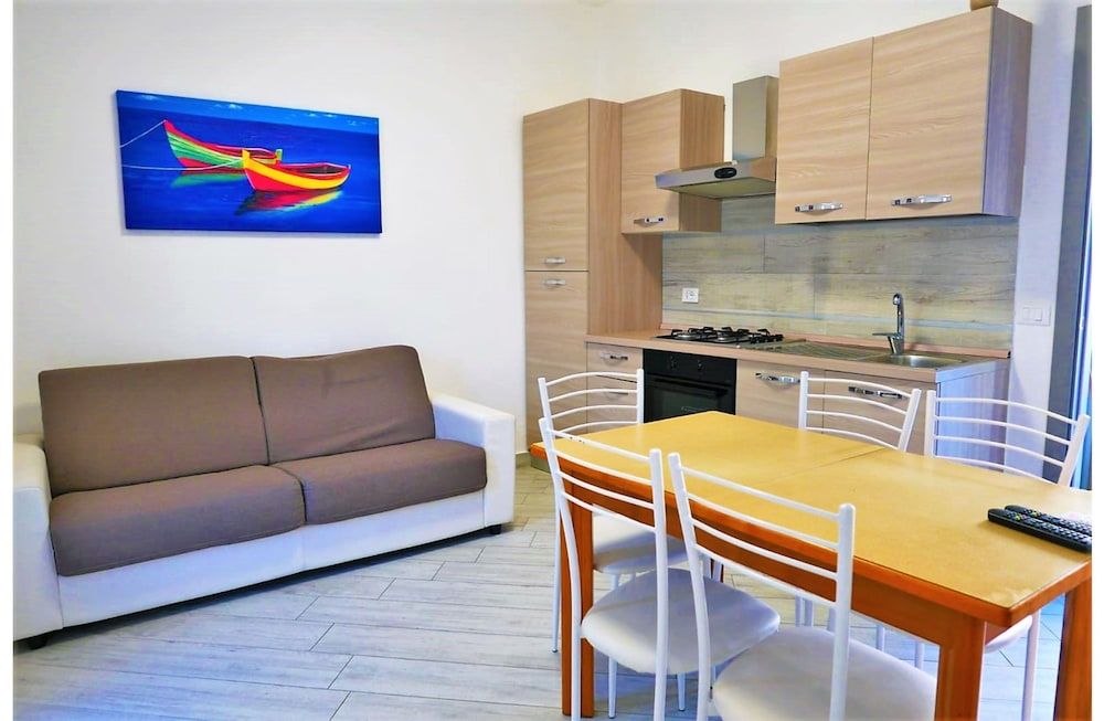 Appartamenti Fiorita Apartment, 2 Bedrooms (2) 6