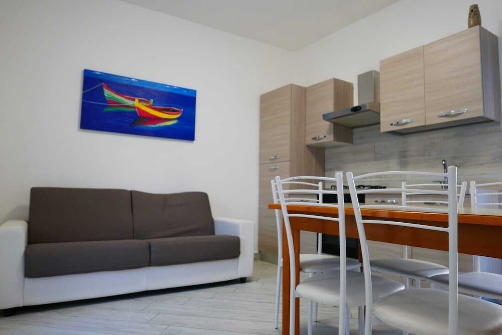 Appartamenti Fiorita Apartment, 2 Bedrooms (2) 8