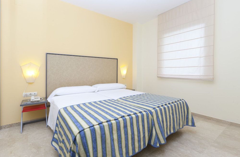 Apartamentos Vértice Sevilla Aljarafe Apartment, 1 Bedroom, Kitchen (2 Adults + 1 Child)