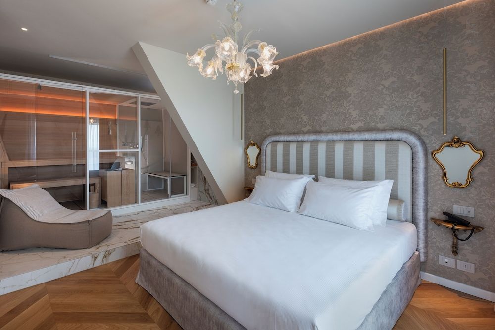 Savoy Beach Hotel & Thermal Spa Suite (Spa)