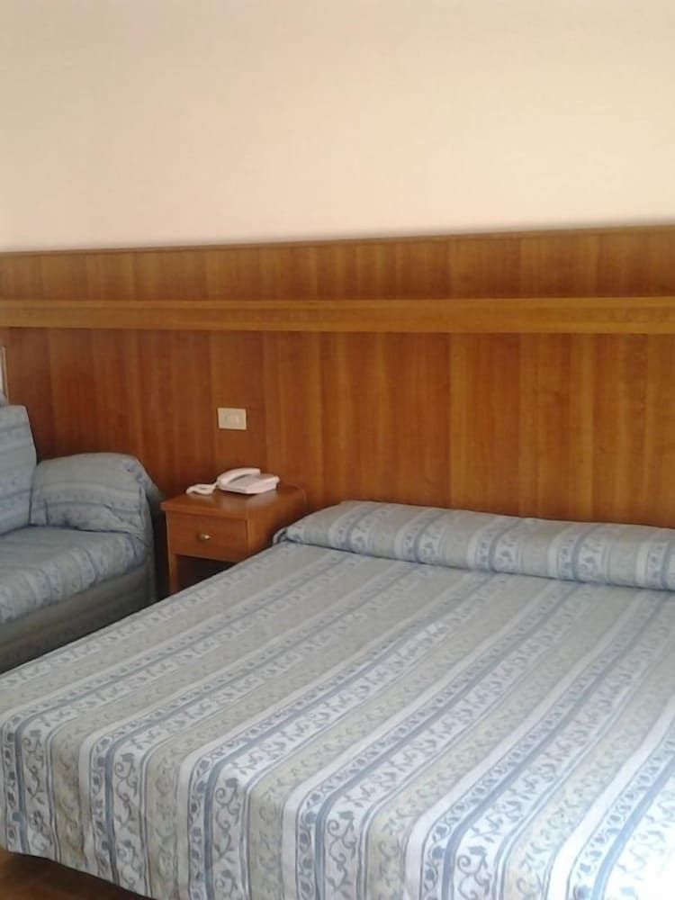 Family Quadruple Room, Multiple Beds
