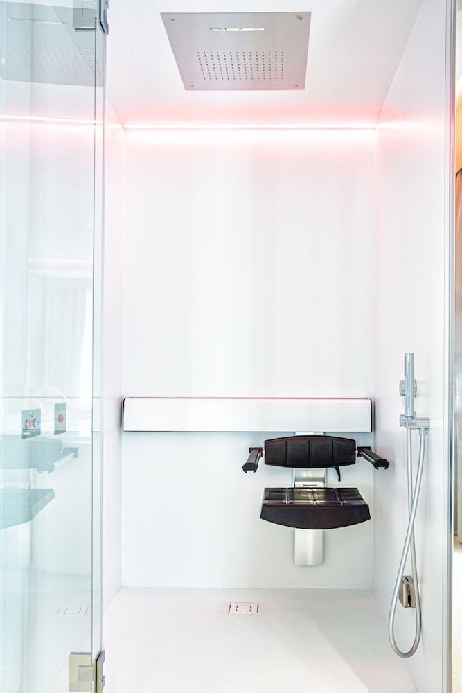 COSTA RICA BIBIONE Spa Romantic Suite, 1 King Bed, Jetted Tub 5