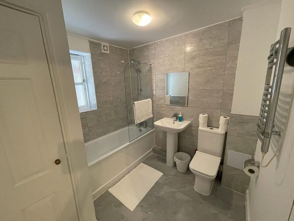 Ilford Grand Hotel Premium Apartment, Ensuite (2 Bedroom Apartment Suite) 4