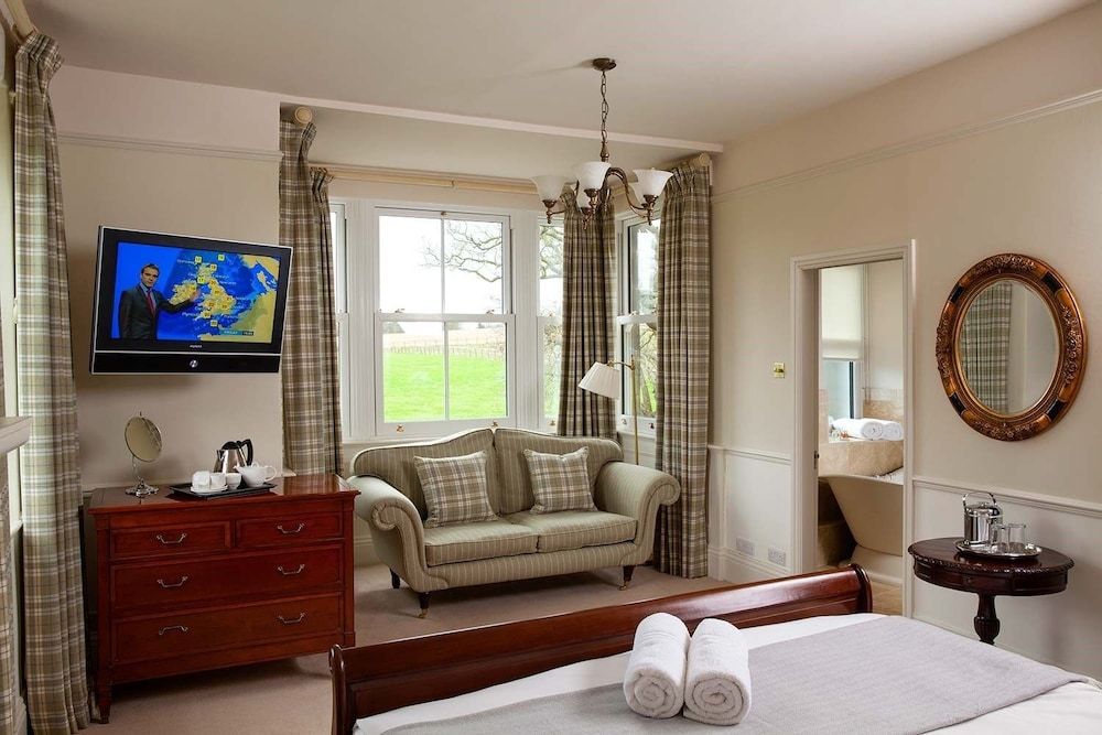 Burythorpe House