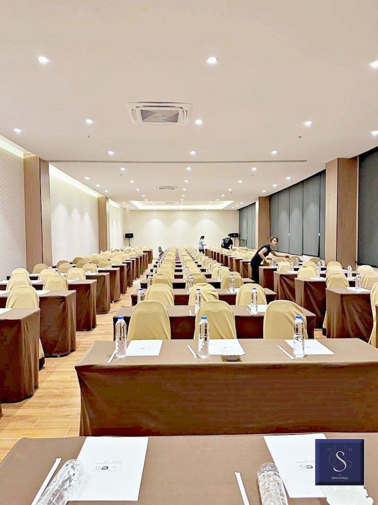 undefined Le Srivaree Suvarnabhumi Airport Hotel 8