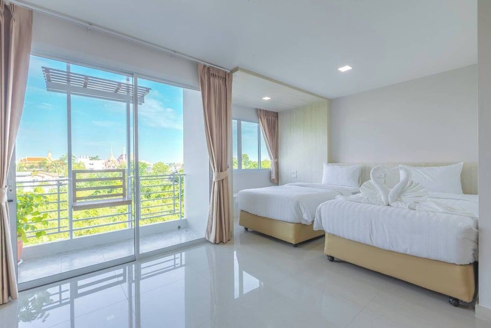 undefined Sananwan Hometel