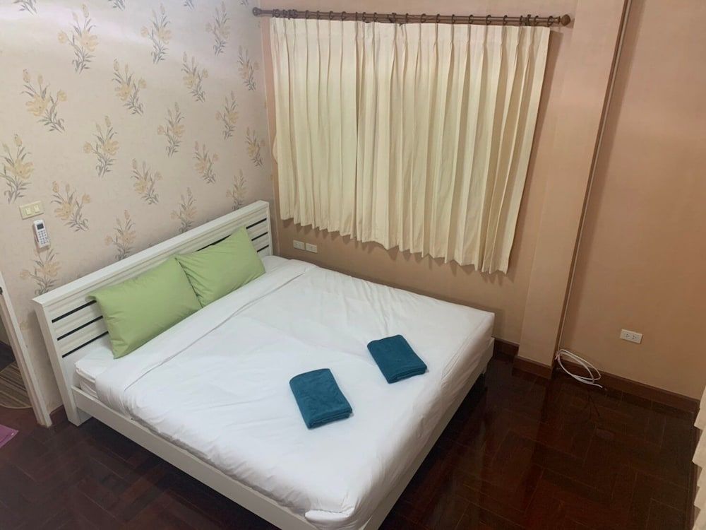 Lets Chill Pool Villa Najomtien Sattahip Let's Chill Pool Villa Sattahip 12