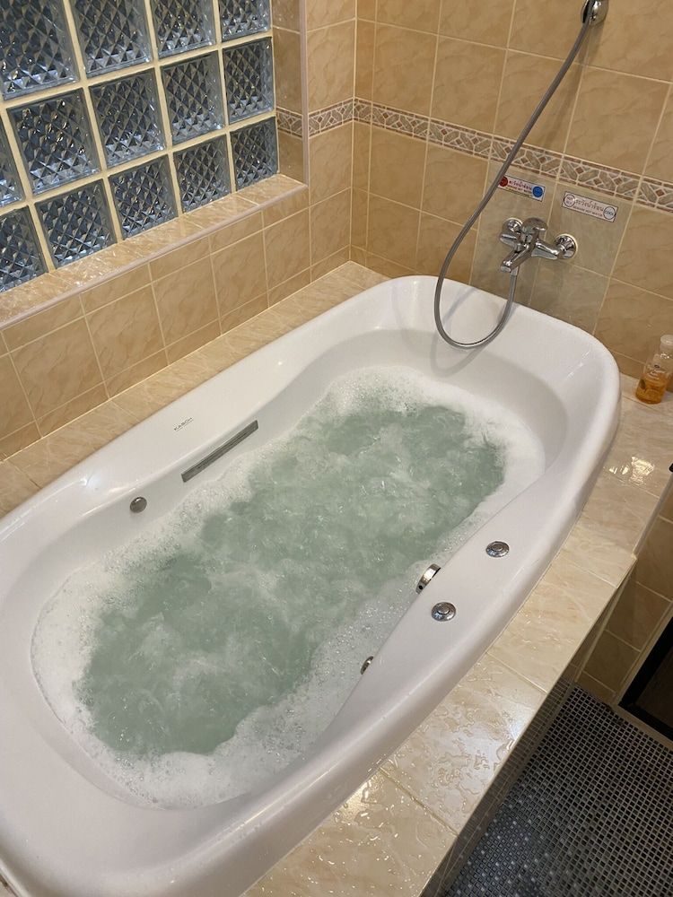 Lets Chill Pool Villa Najomtien Sattahip Let's Chill Pool Villa Pattaya Najomtien 42 21