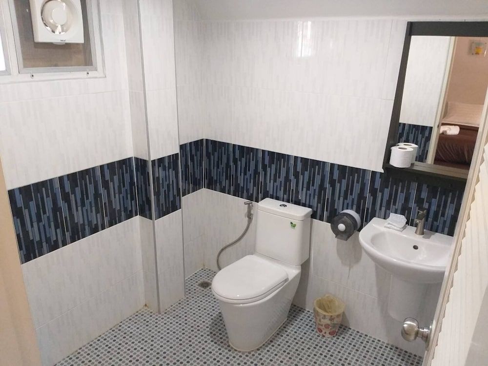 Apinya Resort Bangsarey Standard Home 3