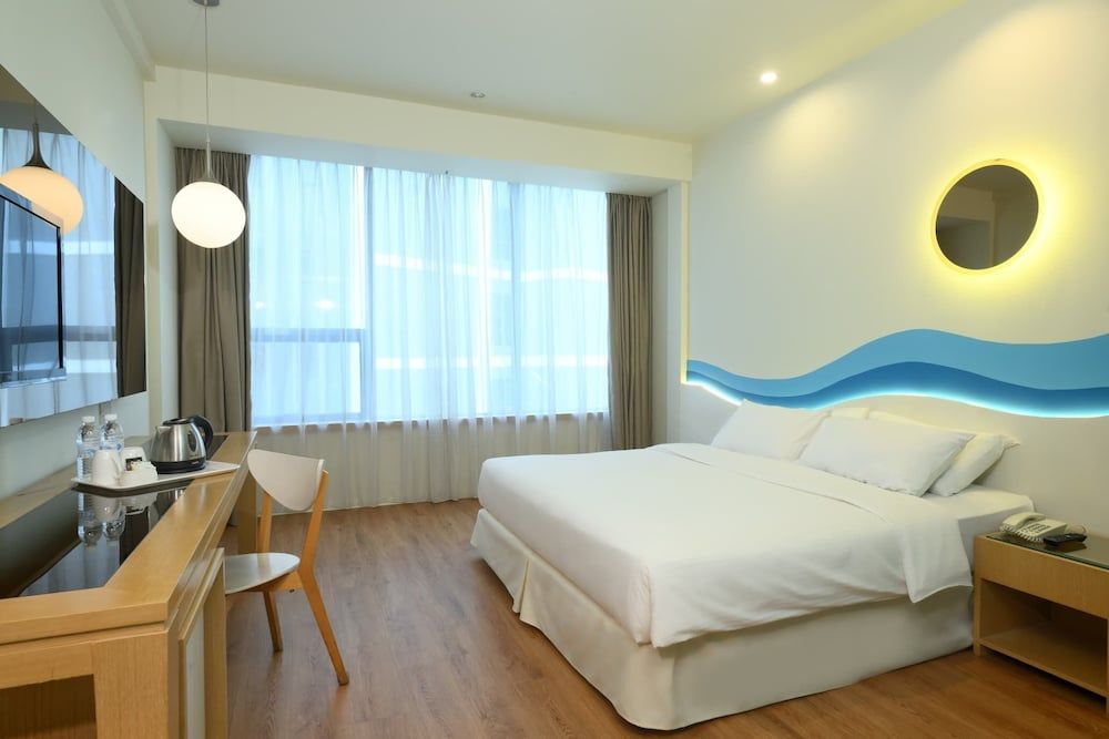 Oceania Hotel Deluxe King