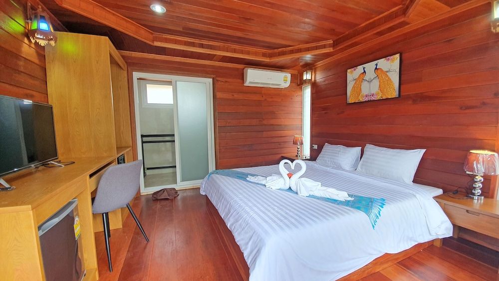 Horizon Beach Resort Koh Jum Double Bungalow, Air-Conditioning