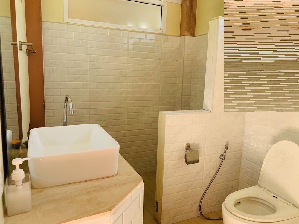 Piman Pu Piman Pu Villa - 2 King Bed (with A/C) + 1 Double Bed (with fan) 10