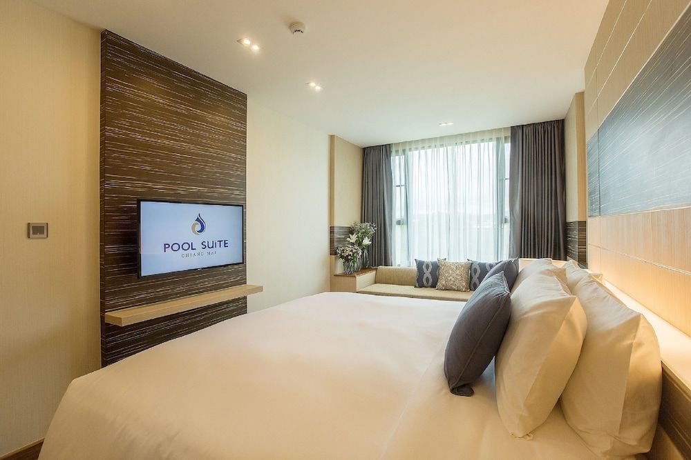 Pool Suite Chiang Mai Rooftop Pool Suite Double Bed 2