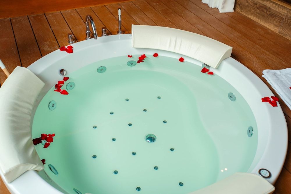 Pool Suite Chiang Mai Jacuzzi Suite Double Room 3