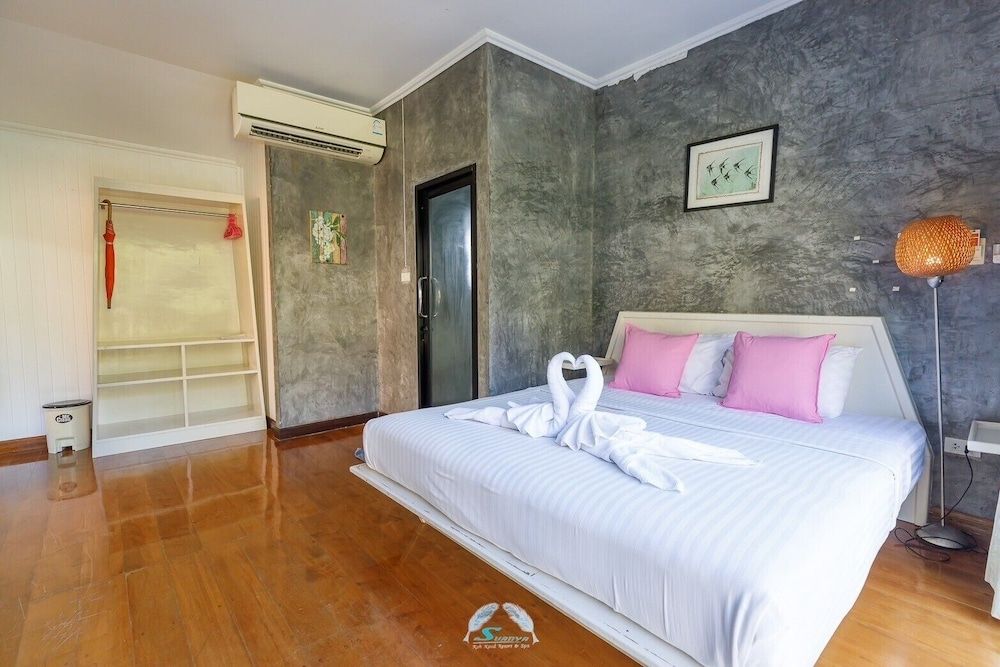 Suanyakohkood Resort & Spa Bungalow Pool View