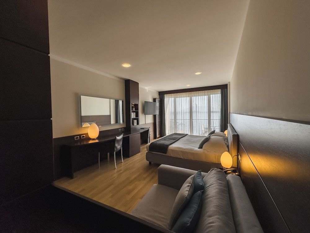 Hotel Bel Sit Suite, Lake View 8