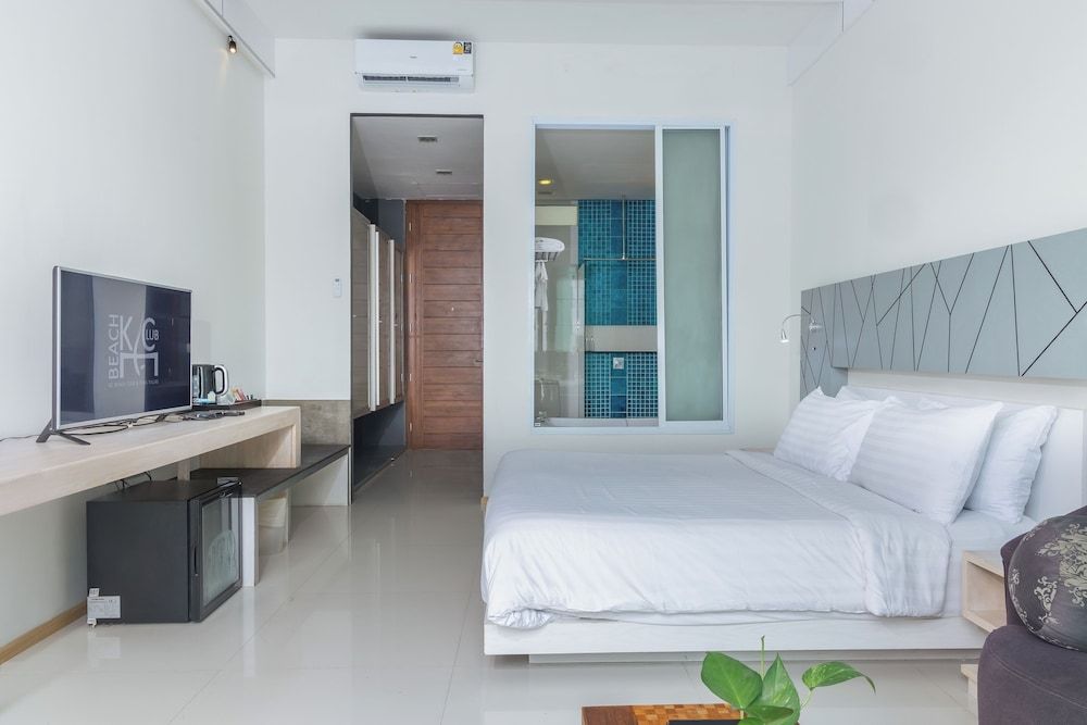 KC Beach Club & Pool Villas Deluxe Pool View
